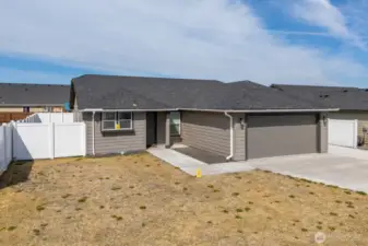 Welcome to 4256 W Wood Ct Moses Lake!