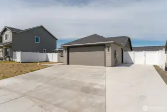 Driveway extended for RV/Boat Parking!