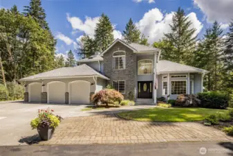 Welcome home to your oasis in the woods!