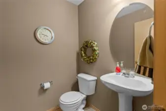 1/2 Bath (Main)
