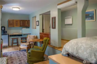 Guest suite