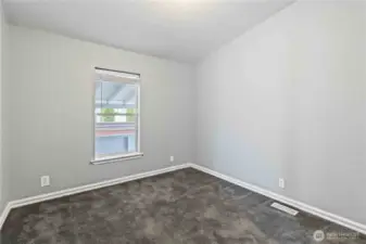 Den/office/bonus room
