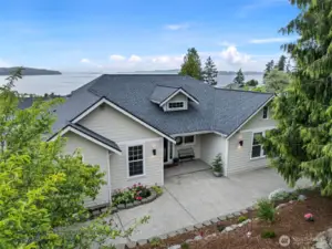 Tucked below street level, welcome home!