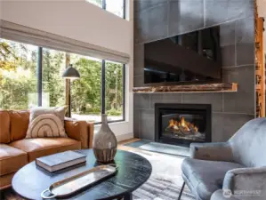 Great room with 22' tiled gas fireplace