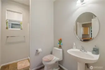 Main level cloak room