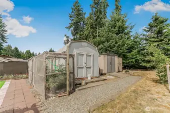 3 storage sheds included