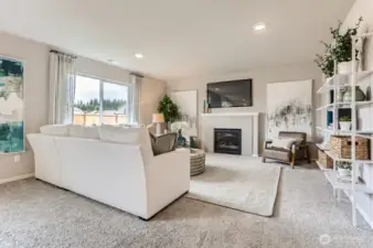 Disclaimer Secondary photos of same floor plan on different lot in different community: Photos are from another Luna, finishes, upgrades, and features may vary.