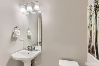 Disclaimer Secondary photos of same floor plan on different lot in different community: Photos are from another Luna, finishes, upgrades, and features may vary.