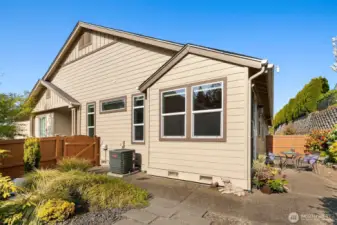 Side and rear yard perspective - central AC (2020).