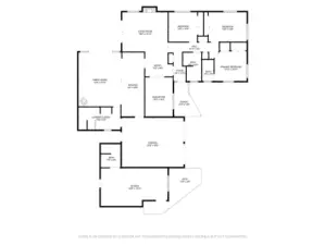 Floorplan with approximate measurements.