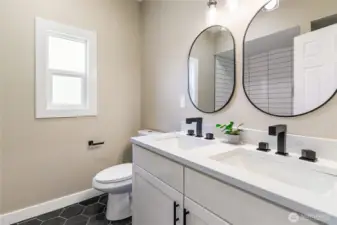 Dual vanity in the primary bath