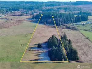 Approximate property lines. The parcel is ~340' x 2635' .    View facing East.