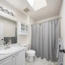 Full Bathroom on Upper