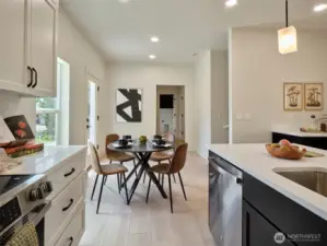 Kitchen/Dining Area