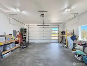 Garage & Shop