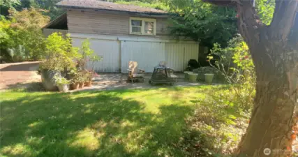 garage with firepit