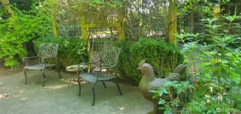 garden patio seating