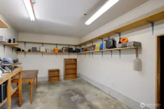 Photo has been virtually decluttered.
