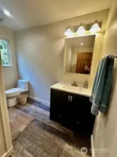 Full upstairs bath