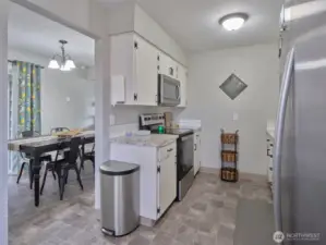 Dining/Kitchen
