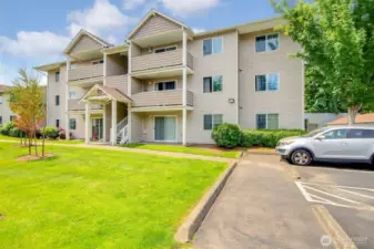 Front of the Condo. Building and its grounds are kept tidy and reflect the mindset  and demeanor of this condo community.