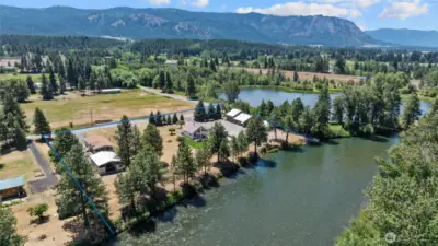 Aerial showing approximate property lines.