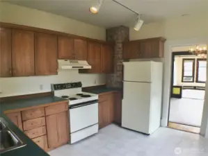 910 (upstairs unit)