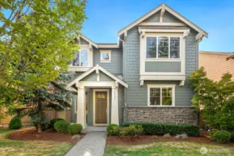Beautiful Redmond Ridge Home