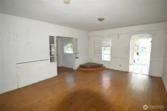 Large living room...