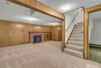 Lower level daylight basement has been newly carpeted.