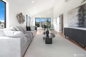 Heating/Cooling and Extra, Oversized Windows