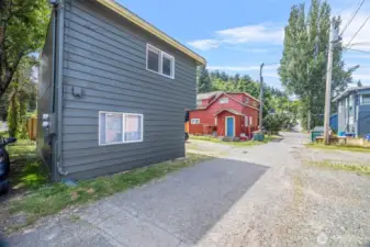 Duplex from the view of the alley looking towards Myrtle Street.  Just 1/2 block from local city park.