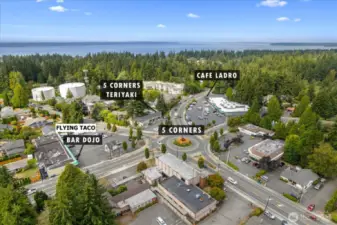 Just a short stroll to 5 corners, where you can enjoy some great restaurants just a few blocks away!