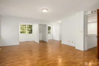 Additional Upstairs Ensuite