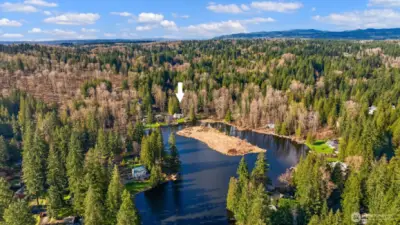 For those who love the outdoors, the location offers more than just lake living—nearby access to the Snoqualmie Valley Trail, Tolt-MacDonald Park, Cherry Creek Falls, and Carnation favorites like Remlinger Farms adds even more to the lifestyle appeal.  Nearby Carnation adds to the charm with local shops, dining, parks, trails, and beloved destinations like Remlinger Farms.