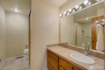 Double vanity = no sink wars.