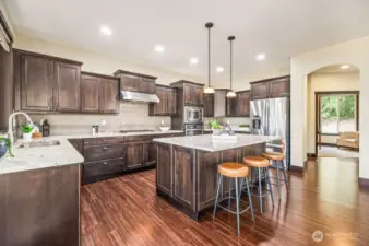 Well equipped kitchen