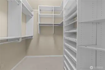 Walk-in Closet Primary Suite
