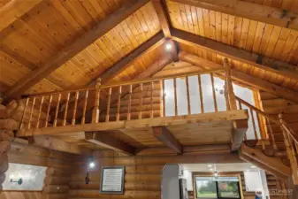 Loft: great reading nook or potential office space