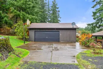 2 car detached garage.