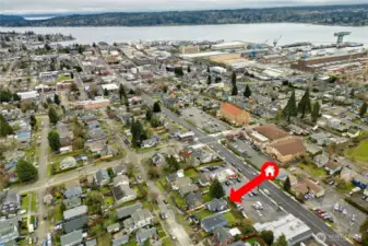 Check it out! The location is just blocks away from the Bremerton-Seattle ferry and PSN shipyard.