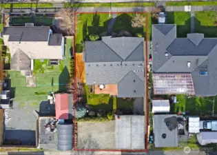 Property Lines are Approximate.