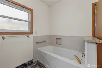 Primary bath