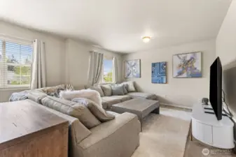 Upstairs loft/ bonus room