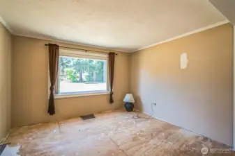 Bonus Room off Entry