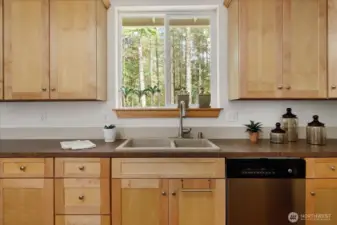 And who wouldn't want this view while washing dishes?