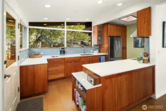 Look at all that counter space!