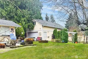 24x30 Shop with 15x30 finsihed office/flex space upstairs