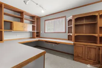 Extra office with it's own entrance in the back of the home