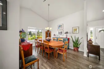 Dining Room perfect for entertaining